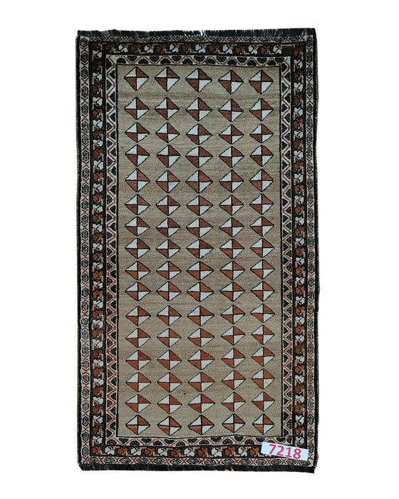 Apadana Hand Made Rug Shiraz 7218  (205cm x 105cm)